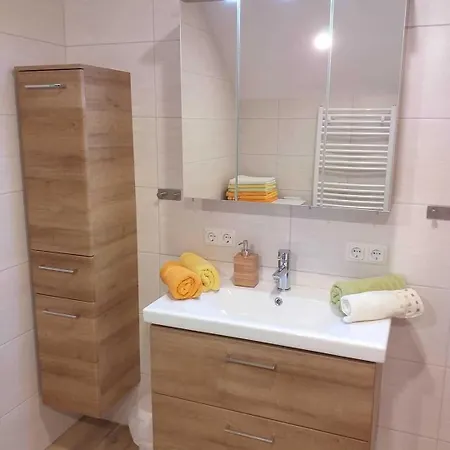 Minabauer בית חווה